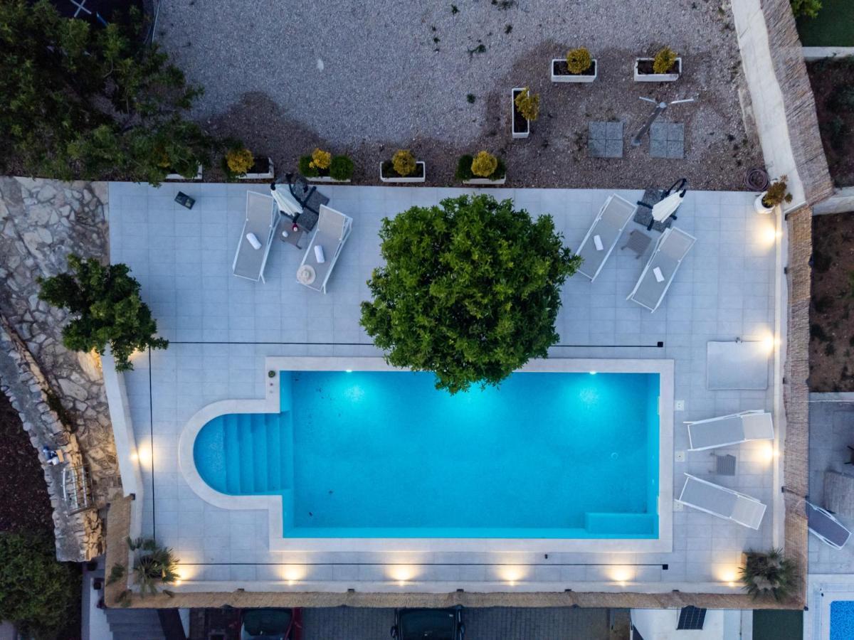 Вилла Sun Gardens Шибеник Экстерьер фото