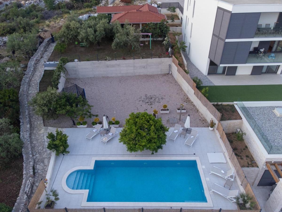 Вилла Sun Gardens Шибеник Экстерьер фото
